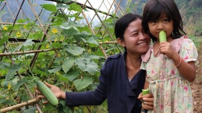 Laotian farmer and her daughter